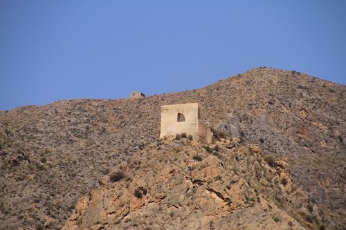 Castillo de Callosa-vistas desde abajo